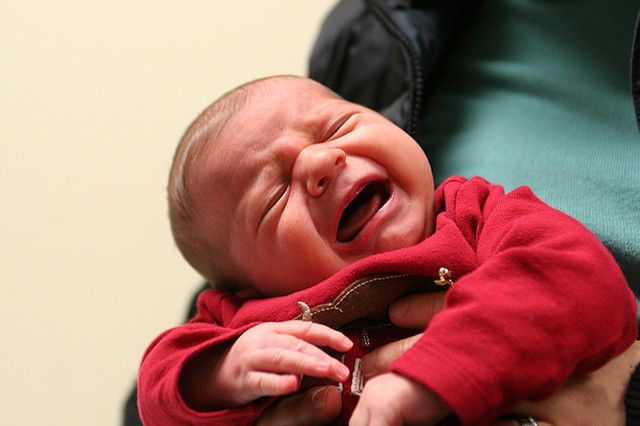 Płaczące niemowlę 