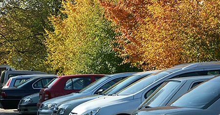 Na płatnym parkingu dbaj o bilet