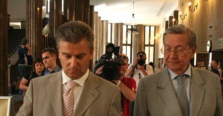 Bezsensowne zarządzenie min. Pola kosztowało 8 mln zł