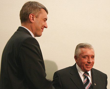 Lepper i Giertych depczą po piętach Kaczyńskim