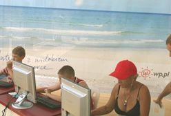 Kawiarenka internetowa z widokiem na morze