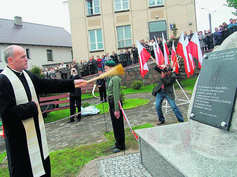 Pierwszy pomnik Lecha Kaczyńskiego stanął w Skórczu