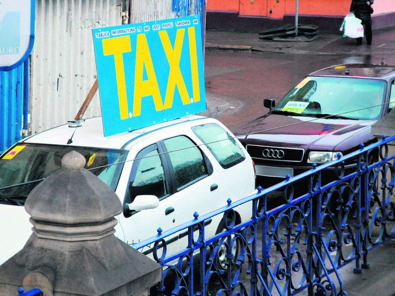 Taksówkowi oszuści znów naciągają klientów