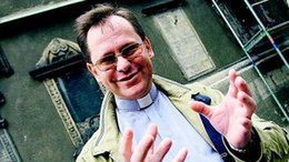 Ks. Andrzej Jarosiewicz wraz z wiernymi odnawia świątynię. To ważne przy staraniach o tytuł bazyliki