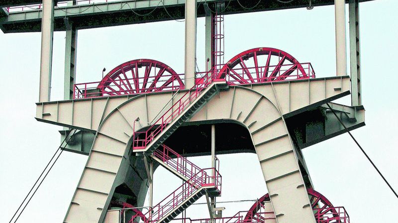 Zatrzymani mieli brać łapówki za zamówienia dla górnictwa