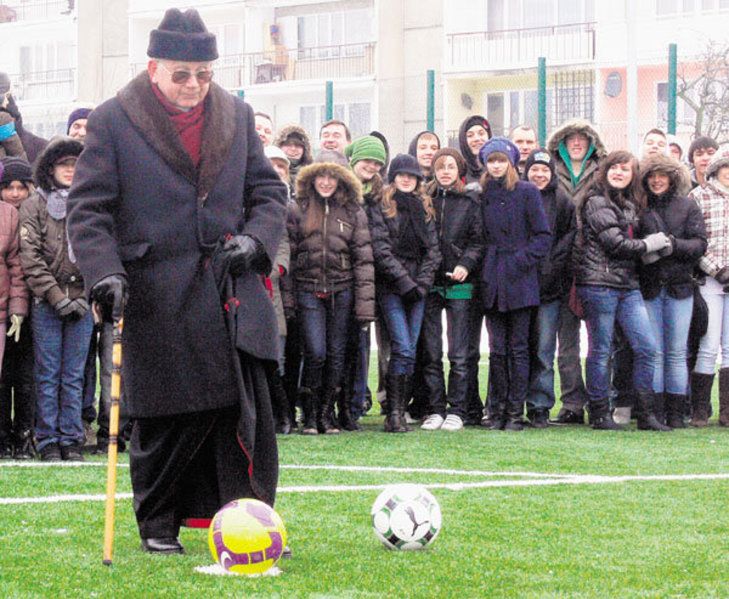 Otwarto tysięcznego orlika w Polsce