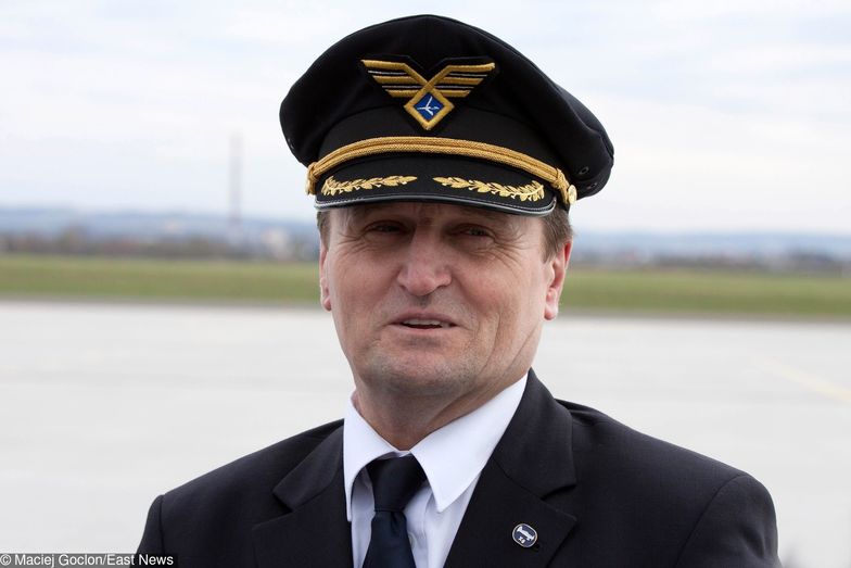 Kapitan Tadeusz Wrona zasłynął lądowaniem na Okęciu z zablokowanym podwoziem