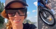 Stylowa Małgorzata Tomaszewska wybrała się na rower w wyjątkowym towarzystwie. Kto wyruszył z nią na przejażdżkę?