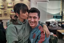 Lewandowscy na jednym zdjęciu. Wszyscy patrzą na buty Roberta