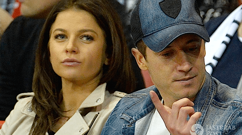 Anna i Robert Lewandowscy na meczu koszykówki