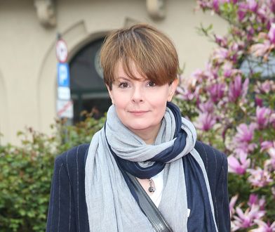 Korwin Piotrowska zmieniła fryzurę. Wygląda lepiej?