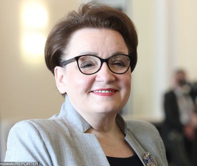 Strajk nauczycieli. Minister Zalewska przyznaje im rację: Jestem za podwyżkami