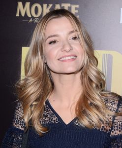 Joanna Koroniewska ma ciemne włosy. Internauci komplementują aktorkę