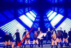 Upadek tancerki na samym końcu występu Eweliny Lisowskiej. Widzowie zdezorientowani