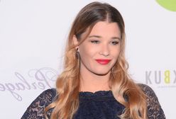 Maria Konarowska w koronkowej sukience. Podkreśliła swoje kobiece kształty