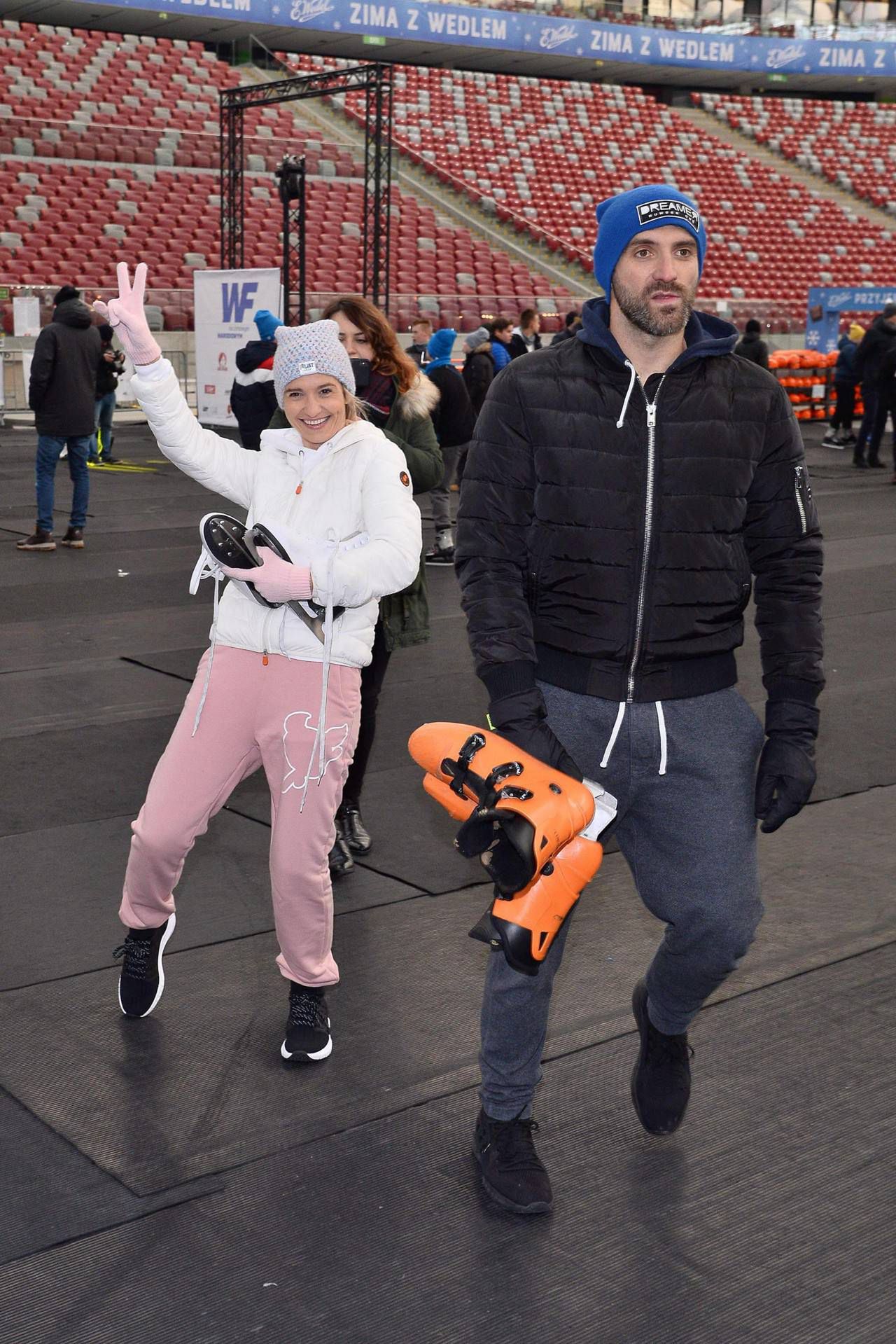 Joanna Koroniewska i Maciej Dowbor na łyżwach – WF na Zimowym Narodowym