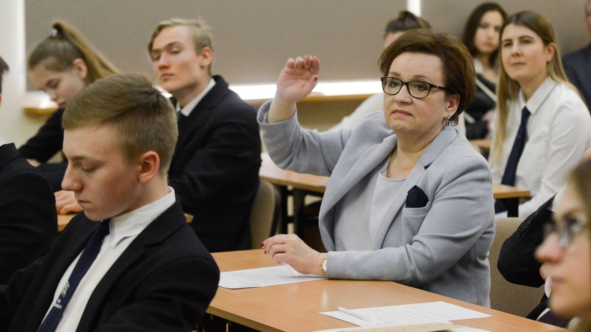 Minister edukacji Anna Zalewska startuje w wyborach do Europarlamentu.