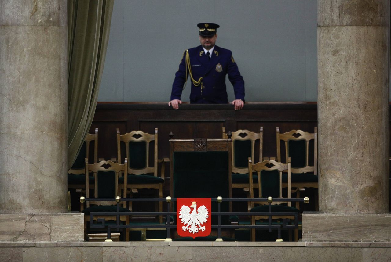 Zarobki w Straży Marszałkowskiej znów wzrosną. Opublikowane rozporządzenie premiera