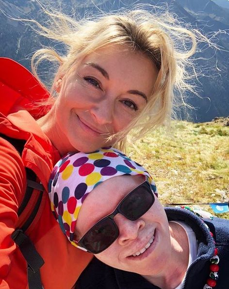 Adoptowana córka Wojciechowskiej dostała wyjątkowy prezent. Pomoże jej spełnić marzenie o studiach