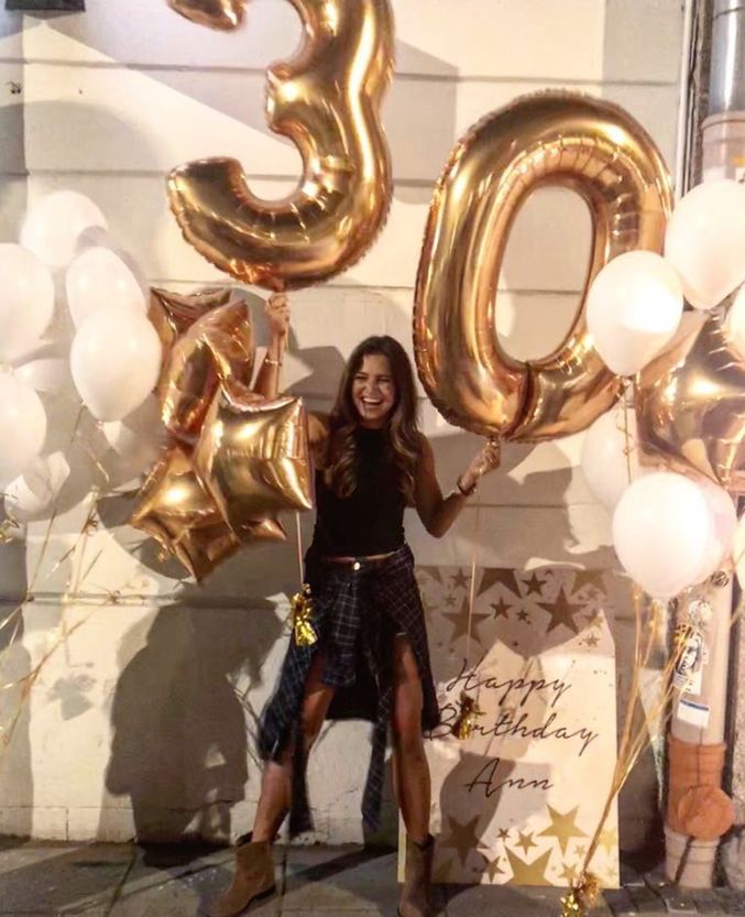 Lewandowska hucznie świętowała 30. Ale zamiast eleganckiej sukienki, założyła zwykłe szorty