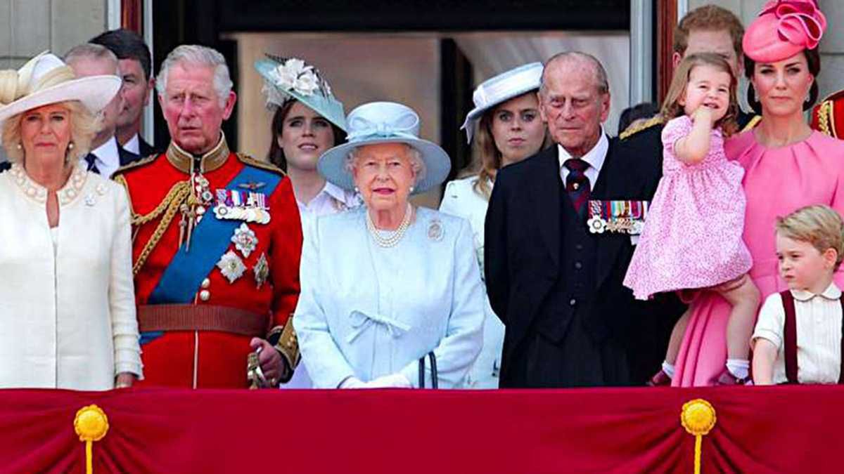 Królowa Elżbieta II nie zaakceptowała kuzyna geja? Nie na taką reakcję liczył po ślubie z partnerem