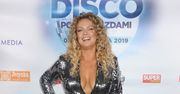 Joanna Liszowska na koncercie Polsatu "Disco pod Gwiazdami". Przebierała się trzy razy
