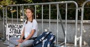 13-latka protestuje przed Sejmem. Wsparła ją nominowana do Pokojowej Nagrody Nobla