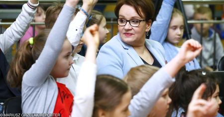 Dariusz Bruncz: Katechetyczny skok PiS-u na szkołę
