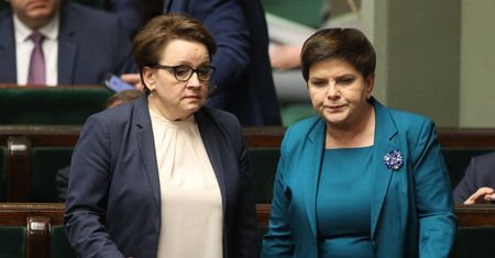 Sondaż. Polacy za podwyższeniem pensum i płac nauczycieli