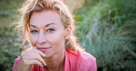 "Zniszczy pani wszystko, co jest do zrujnowania". Martyna Wojciechowska mimo ostrzeżeń lekarzy jedzie na plan