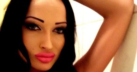 Przed operacjami plastycznymi i z blond włosami. Tak wyglądała kiedyś jedna z sióstr Godlewskich