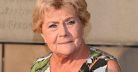 Teresa Lipowska nie jest w najlepszym stanie. Ma problem ze wstaniem z łóżka. Fani drżą o największą gwiazdę "M jak Miłość"