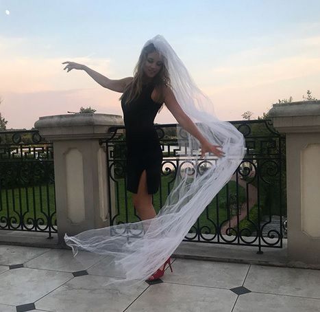 Agnieszka Kaczorowska pokazała zdjęcia z wieczoru panieńskiego. Bawiła się szampańsko