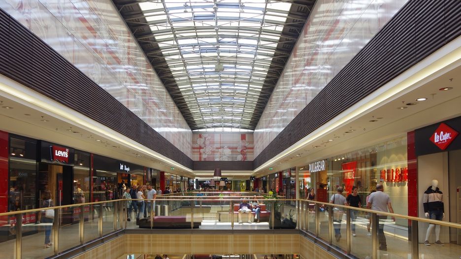 Nieznani sprawcy wywołali panikę w Galerii Krakowskiej