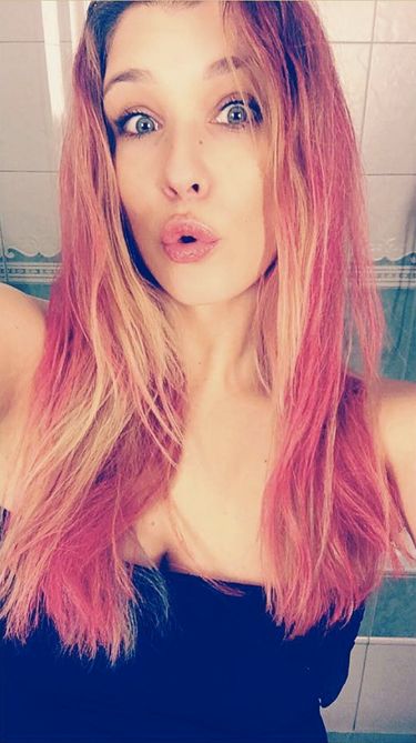 Maria Konarowska ma różowe włosy