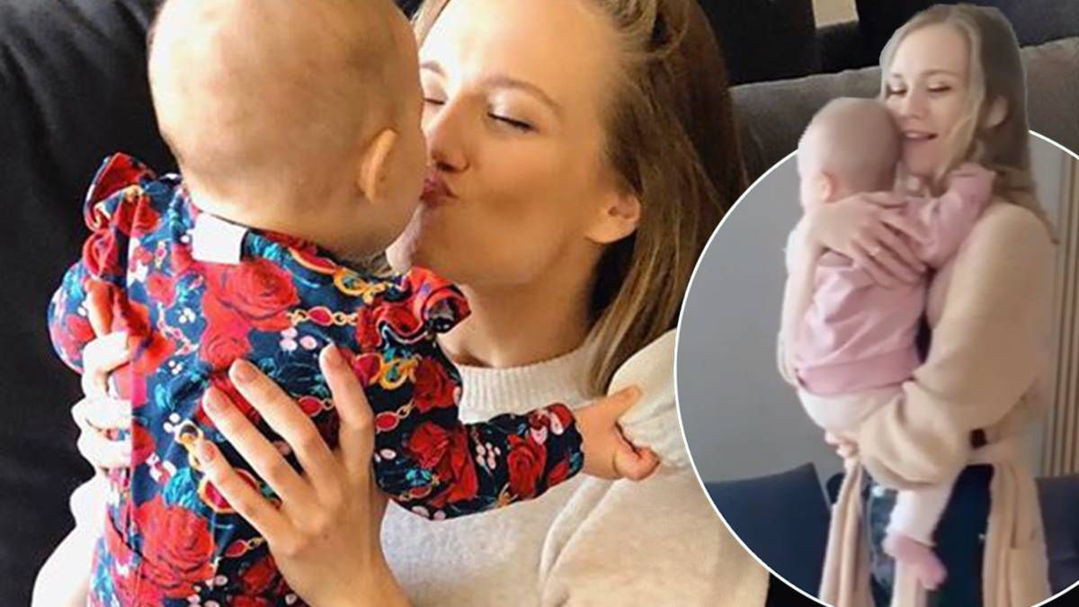 Agnieszka Kaczorowska tańczy z córeczką