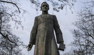 Pomnik ks. Henryka Jankowskiego. Zajmie się nim nadzór budowlany