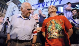 Cejrowski w koszulce z Matką Boską. Ale on ma do tego prawo, bo wierzy