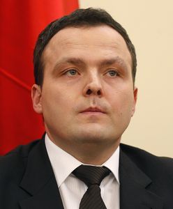 Tajemniczy stopień szefa ABW. "Pogonowski używa stopnia naukowego, my tytułujemy go ministrem"