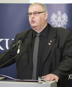 Kopie obrazów Matejki w gabinecie prokuratora krajowego. Malowała je żona byłego szefa