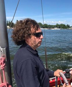 Prezydent Sopotu na chwilę zmienia profesję. Wszystko dla Owsiaka