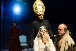 Policja w teatrze pyta o stopień nagości aktorki. "To niedopuszczalne"