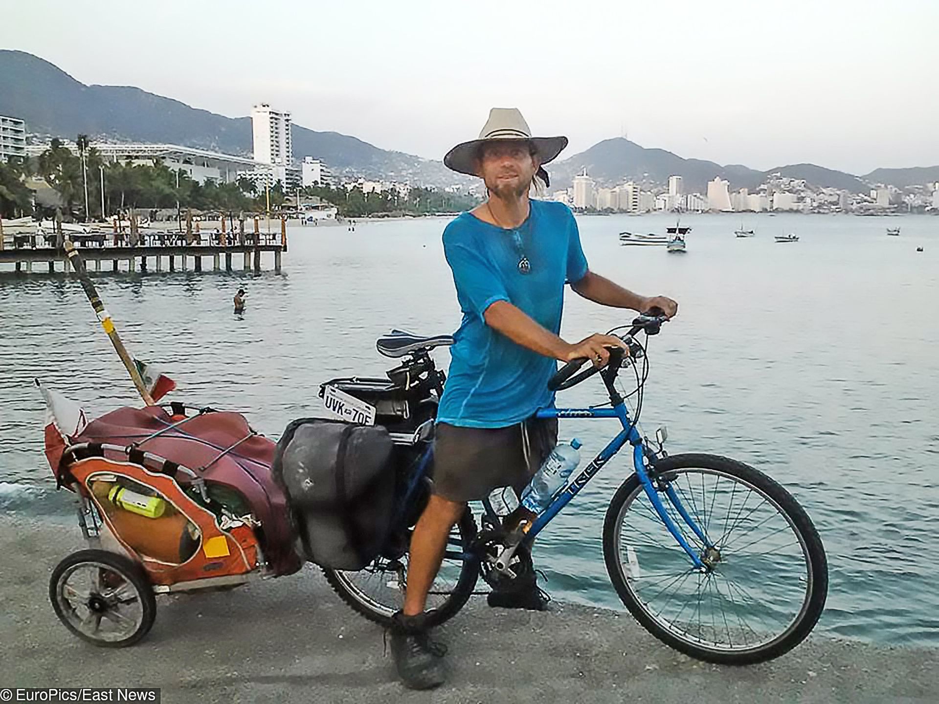 Pics shows: Krzysztof Chmielewski near Acapulco in Mexico;  POLAND/MEXICO: A famous cyclist who was attempting to ride from Canada to Argentina but became lost three weeks ago has been found dead after falling 656 feet from the roadside. 
