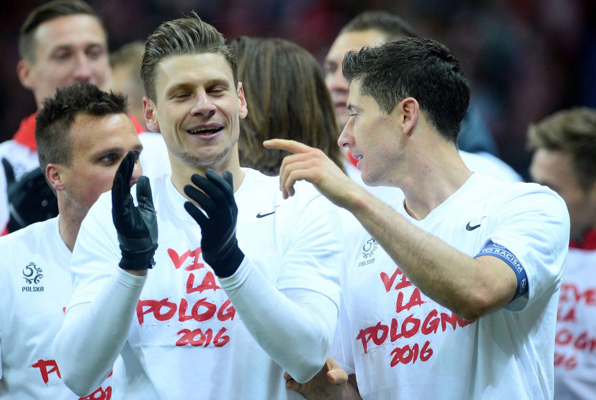 Łukasz Piszczek opuścił polską reprezentację tuż przed meczem. Jego żona rodzi trzecie dziecko