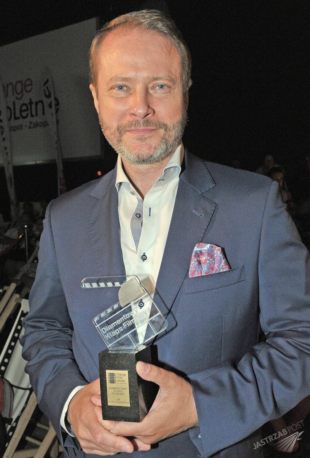 Artur Żmijewski z nagrodą (fot. Jerzy Bartkowski)