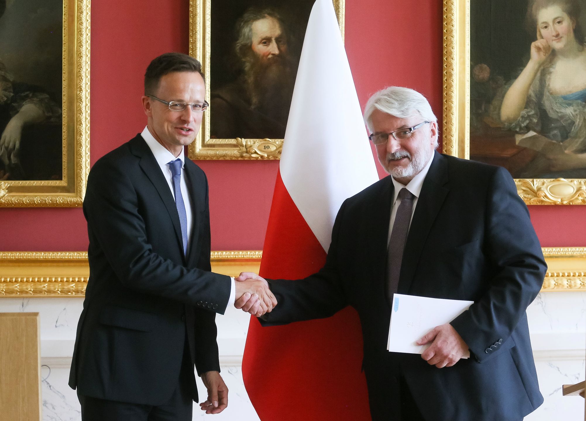 Witold Waszczykowski z ministrem spraw zagranicznych Węgier Petrem Szijjarto. 