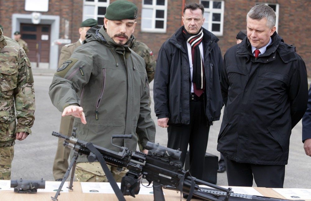 Sławomir Berdychowski w zielonym berecie.