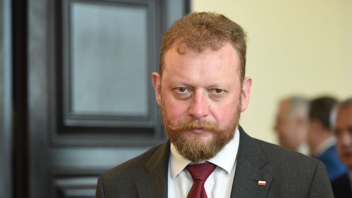 Minister Łukasz Szumowski spotkał się z protestującymi.