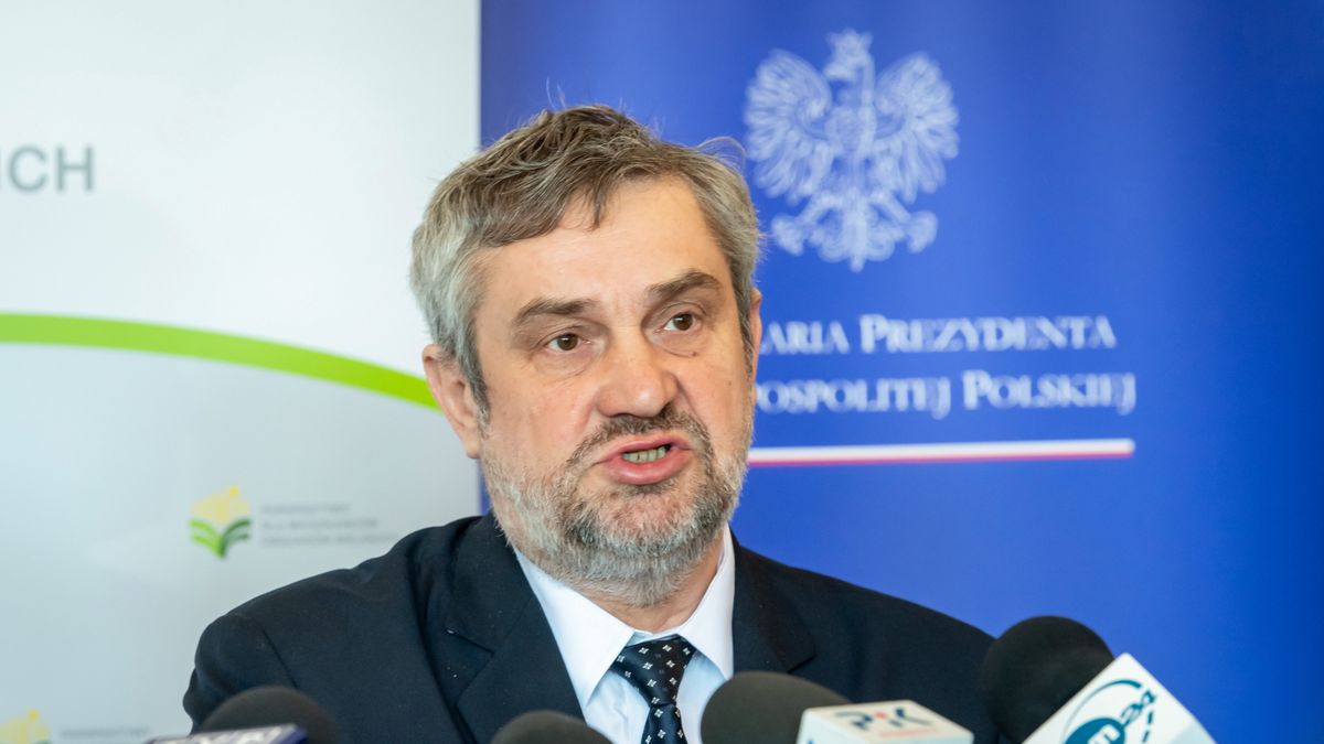 Przysiek, 03.04.2019. Minister rolnictwa Jan Krzysztof Ardanowski podczas konferencji "Perspektywy dla mieszkańców obszarów wiejskich".