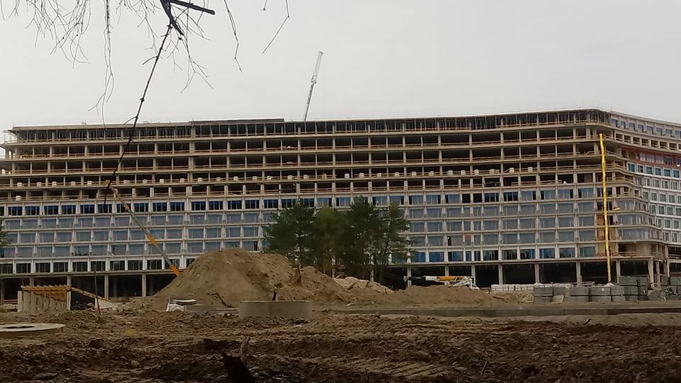 Hotel Gołębiewski w Pobierowie nabiera kształtów.